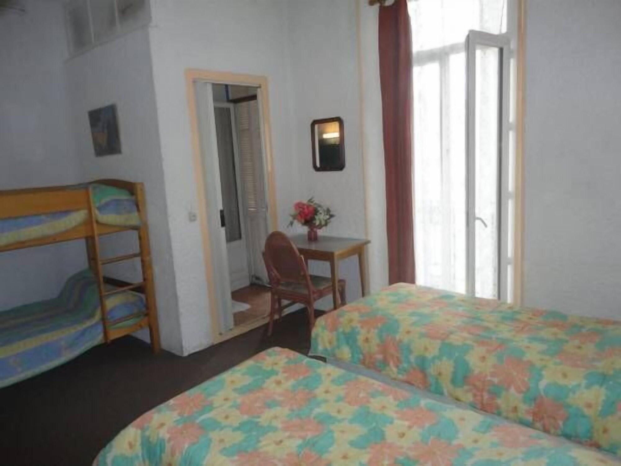 Hotel-Restaurant Le Saint Christophe Lourdes Exterior foto
